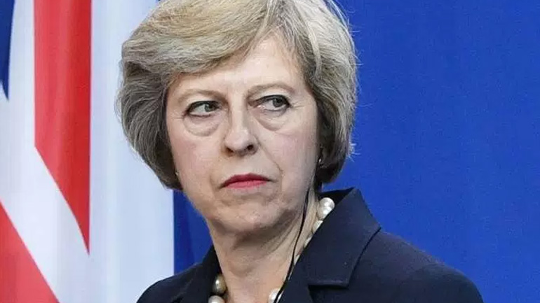Η Μέι θα ενημερώσει την ΕΕ για την προστασία των δικαιωμάτων των πολιτών μετά το Brexit