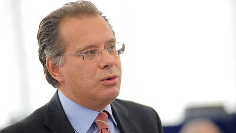 Γιώργος Κουμουτσάκος: «Η Τουρκία να σεβαστεί την οικουμενικότητα της Αγίας Σοφίας»