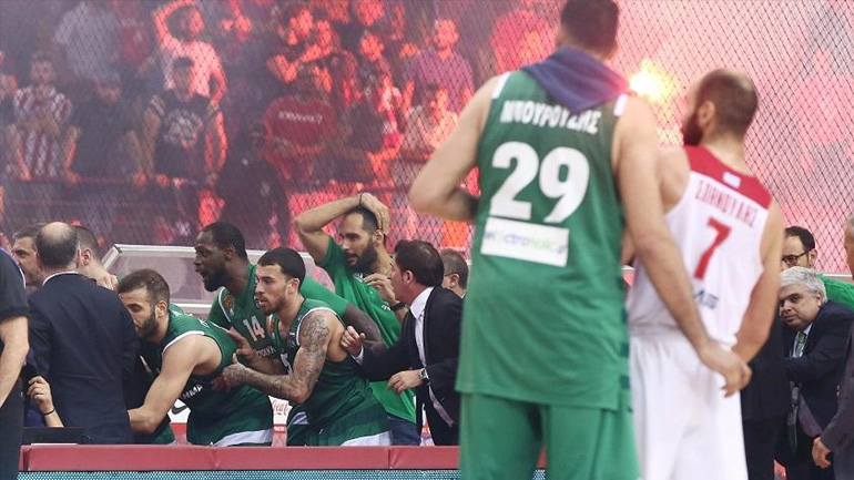 «Καμπάνα» πέντε αγωνιστικών στην ΚΑΕ Ολυμπιακός