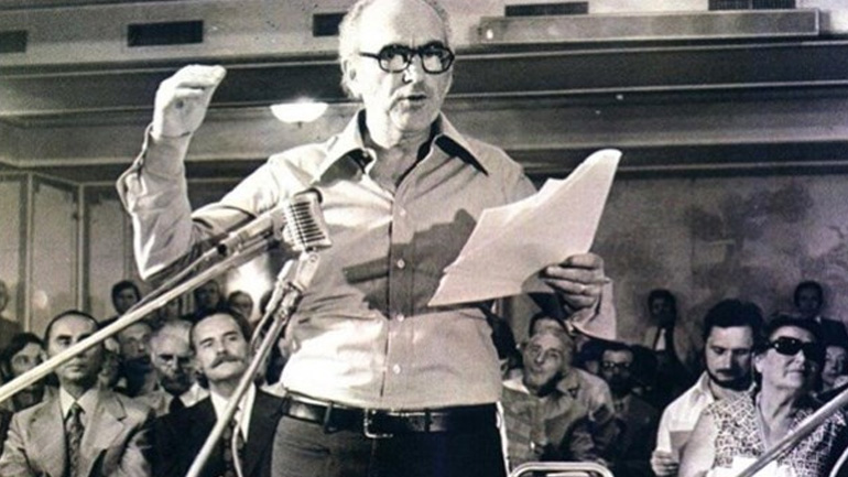 Εφιαλτικά επίκαιρος μετά από 24 χρόνια ο Ανδρέας!