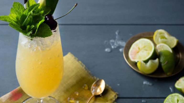 Victorian Lemonade για τα καλοκαιρινά βράδια στο μπαλκόνι!