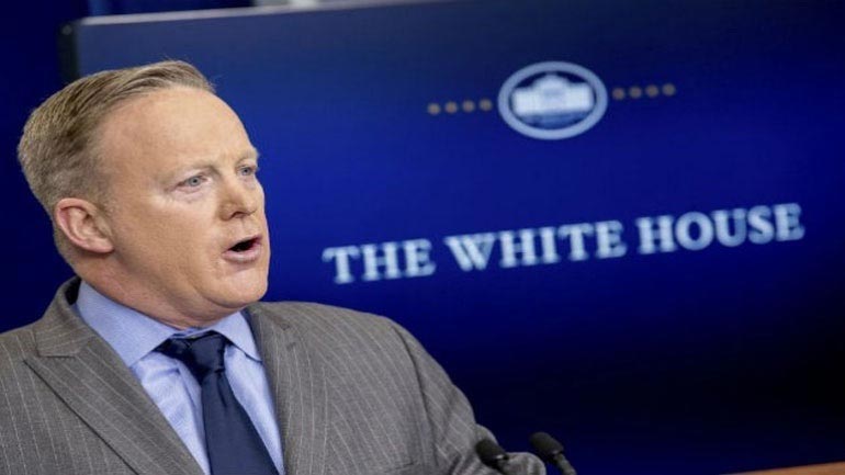 Aνοιχτό το ενδεχόμενο για συνάντηση Τραμπ-Πούτιν στη Γερμανία, σύμφωνα με τον εκπρόσωπο του Λευκού Οίκου