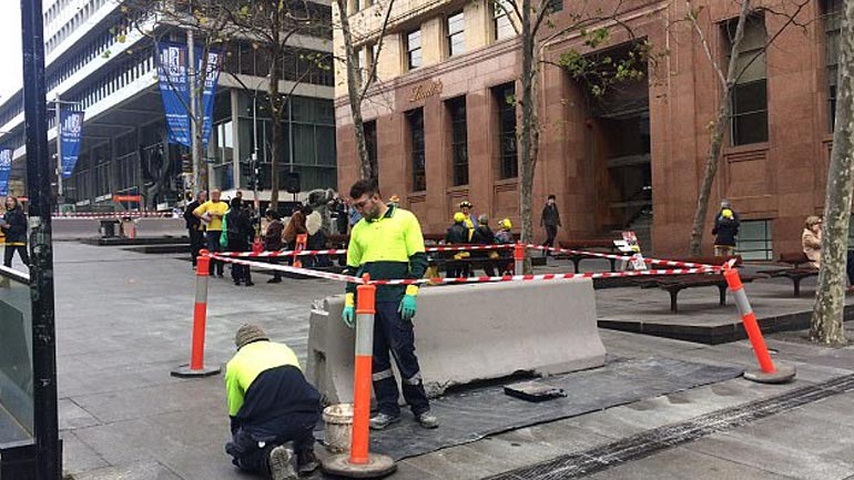 Αυστραλία: Οι αρχές του Σίδνεϊ τοποθετούν τσιμεντένια οδοφράγματα για την αποτροπή επιθέσεων με αυτοκίνητα