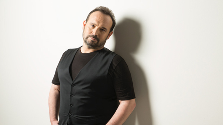 Κώστας Μακεδόνας – Ζωή Παπαδοπούλου σε συναυλία με τη Λαϊκή Ορχήστρα «Μίκης Θεοδωράκης»