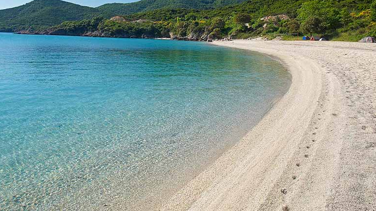 Στη Χαλκιδική λόγω καύσωνα δραπετεύουν οι Θεσσαλονικείς