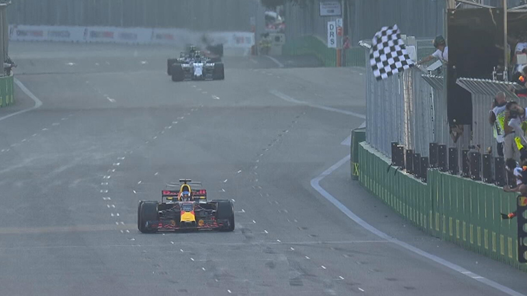 Formula 1: Νικητής ο Ricciardo σε μία τρελή… κούρσα
