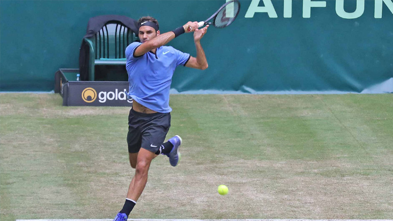 Τένις: Νικητής και στο Χάλε ο Φέντερερ