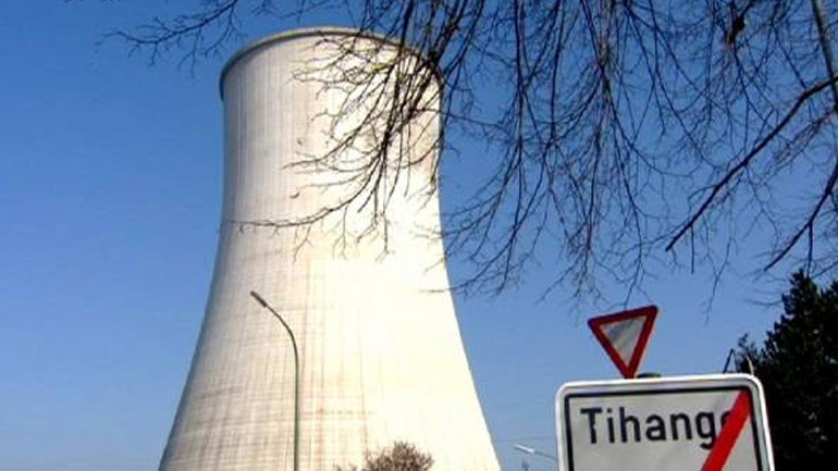 Ανθρώπινη αλυσίδα σχημάτισαν πολίτες στο Βέλγιο με αίτημα το κλείσιμο των πυρηνικών σταθμών