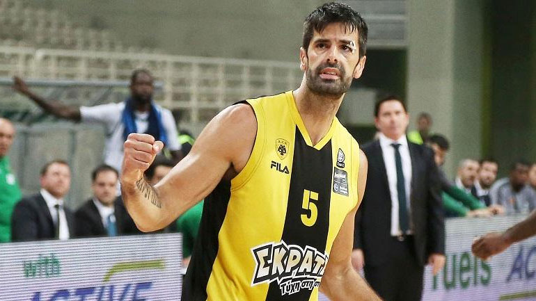 Μπάσκετ: Μένει για άλλα τρία χρόνια στην ΑΕΚ ο Σάκοτα