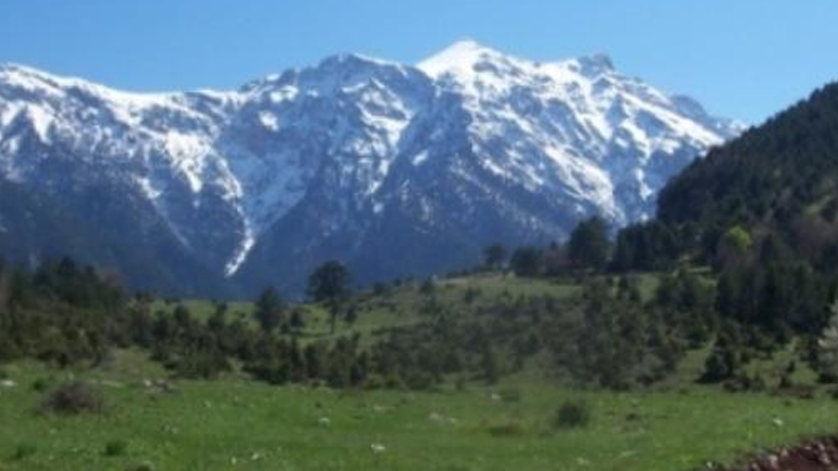 Σε εξέλιξη επιχείρηση απεγκλωβισμού ορειβάτη στον Όλυμπο