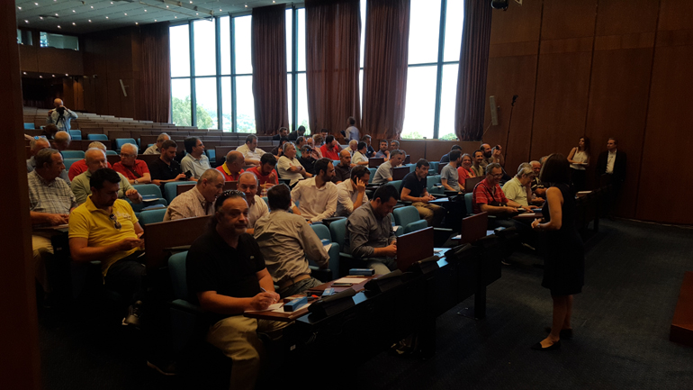 Πολύς κόσμος στην παρουσίαση της Toyota που έγινε στις εγκαταστάσεις της Ολυμπιακής Επιτροπής