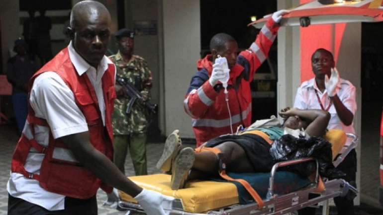 Τέσσερα παιδιά και τέσσερις αστυνομικοί σκοτώθηκαν σε έκρηξη στην Κένυα