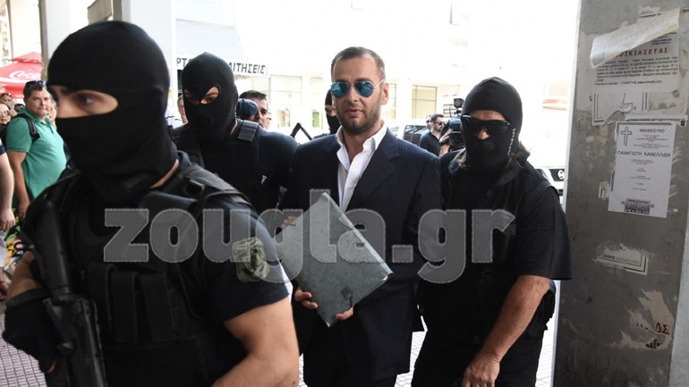 Στην Εισαγγελία Πειραιά ο Γιαννουσάκης