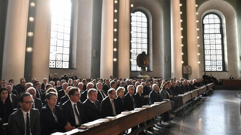 Deutsche Welle: Ο Χέλμουτ Κολ διχάζει και μετά θάνατον