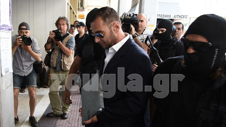 Ολοκληρώθηκε η κατάθεση Γιαννουσάκη στην Εισαγγελία Πειραιά Ολοκληρώθηκε η κατάθεση Γιαννουσάκη στην Εισαγγελία Πειραιά