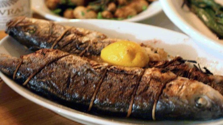 Η κατανάλωση ψαριών μειώνει τους πόνους της ρευματοειδούς αρθρίτιδας