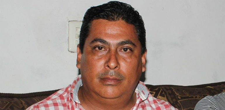 Ο δημοσιογράφος Σαλβαδόρ Αντάμε, 44 ετών