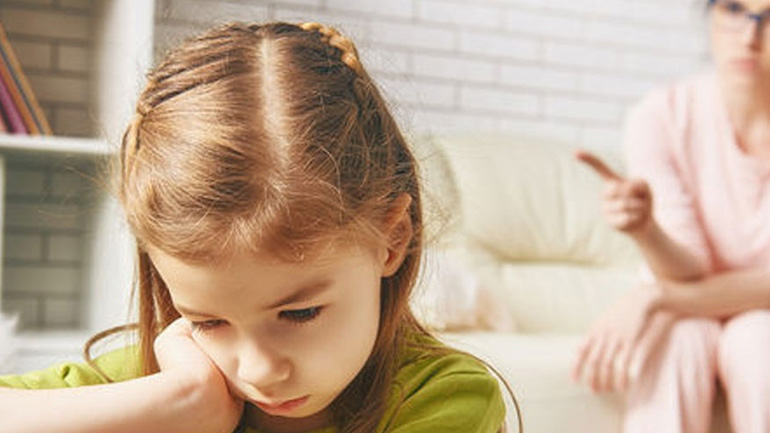 Πώς θα διαπιστώσετε ότι είσαστε αυστηροί με το παιδί