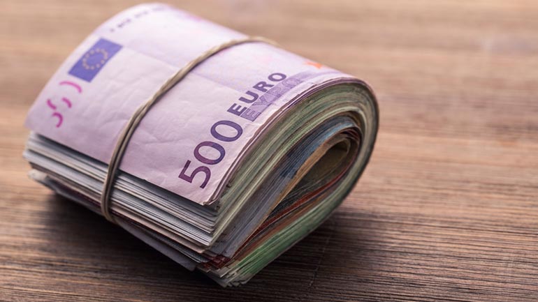 Έκλεψε ηλικιωμένη, το μετάνιωσε και επέστρεψε τα χρήματα