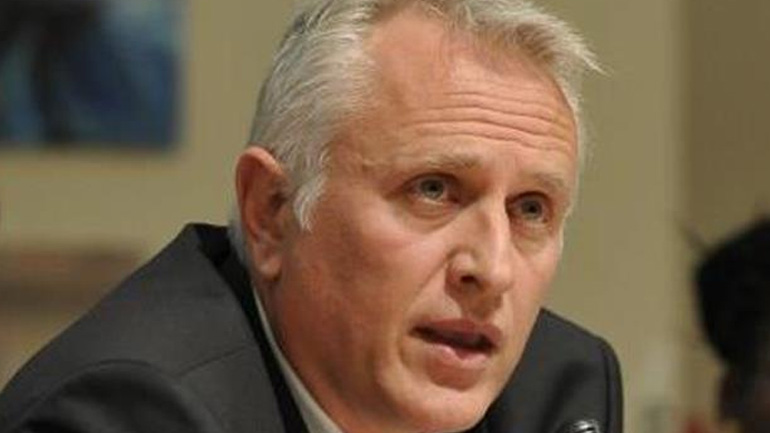 Ο Ραγκούσης αποδέχθηκε την πρόταση της Γεννηματά για εκλογή ηγεσίας από τη βάση