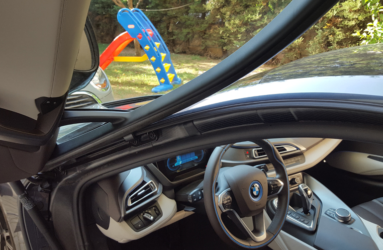 Θα μπορούσαμε να πούμε: 'τα παιδία παίζει'!!!