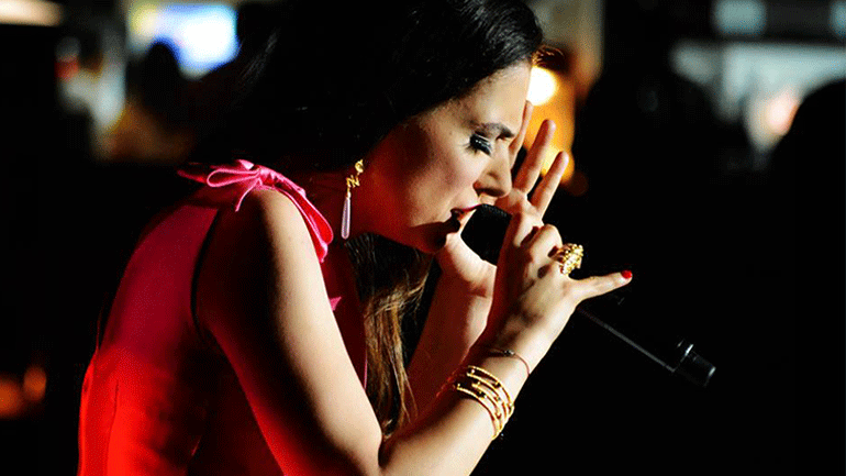 Συγκινητική η Φ.  Δάρρα στο Βεάκειο για την παγκόσμια ημέρα κατά των ναρκωτικών!