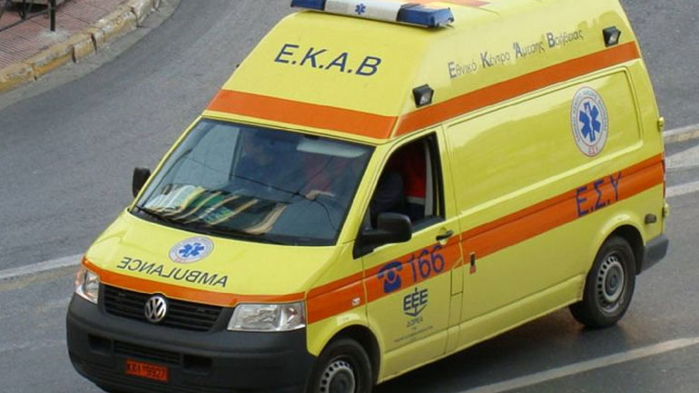 Στους άξονες ενός φορτηγού κρύφτηκε 28χρονος – Μεταφέρθηκε στο νοσοκομείο