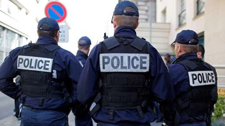 Γαλλία: Οκτώ τραυματίες από πυρά κοντά σε τέμενος