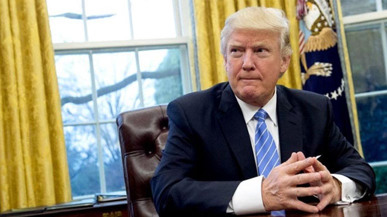 ΗΠΑ: Ανάληψη δράσης, μέσω τηλεφωνικής διπλωματίας, από τον Τραμπ