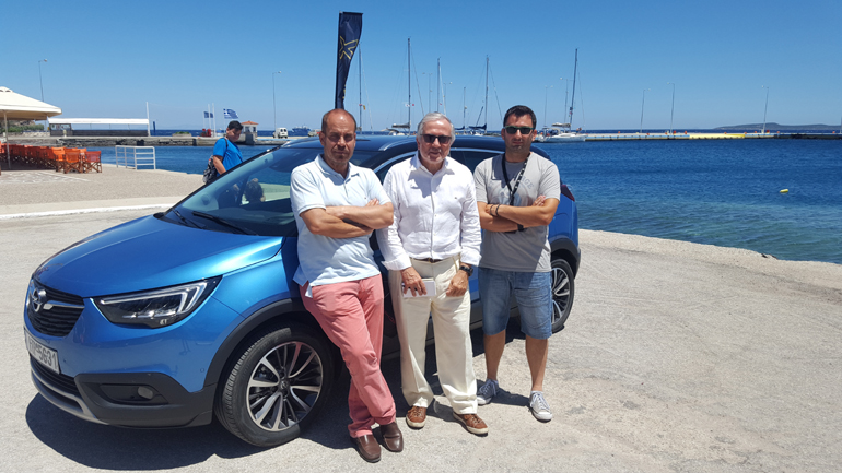 Από δεξιά, Βασίλης Σαρημπαλίδης, Γιάννης Πασσάδης και Βαγγέλης Γκούμας