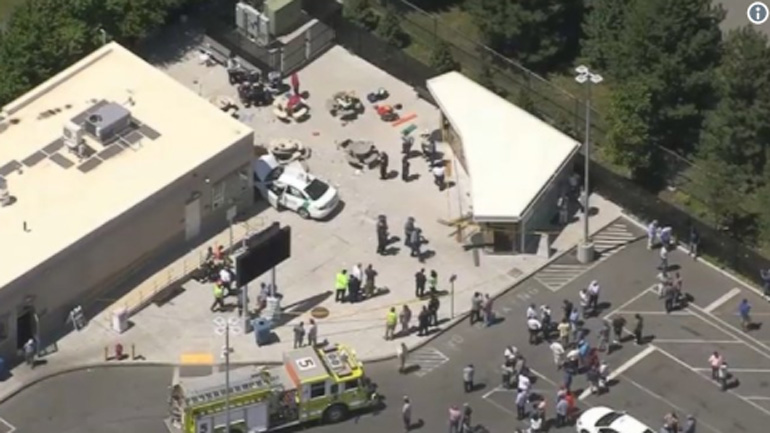 Αυτοκίνητο έπεσε πάνω σε πεζούς στη Βοστώνη – 10 τραυματίες