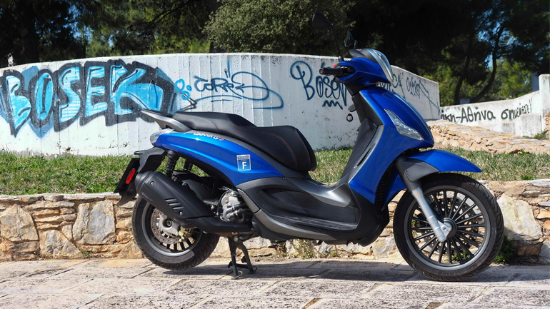 Piaggio Beverly 300 2017: Best seller και euro4