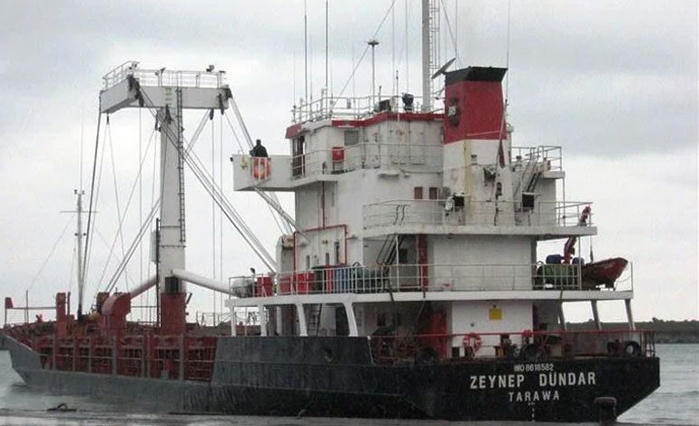 Το φορτηγό πλοίο με τους 3.400 όλμους