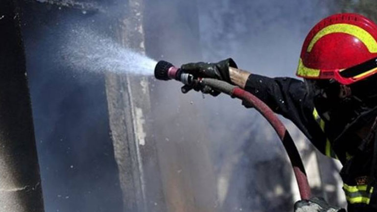 Λάρισα: Πυρκαγιά ξέσπασε σε μονοκατοικία στη Νίκαια