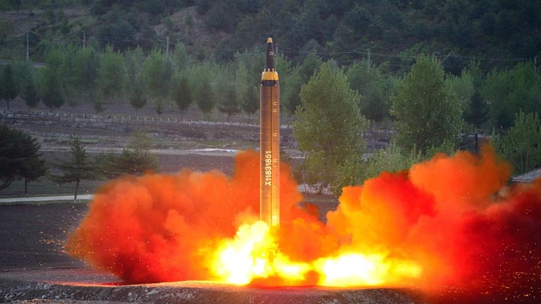 Η Βόρεια Κορέα εκτόξευσε βαλλιστικό πύραυλο