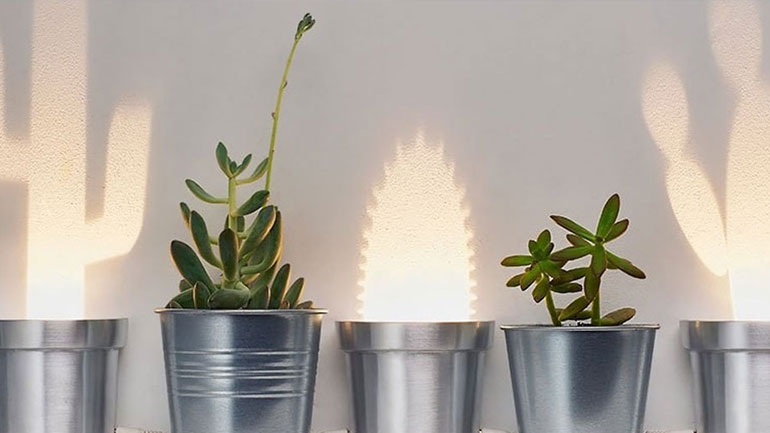 Εντυπωσιακοί λαμπτήρες σε σχήμα κάκτου εμπνευσμένοι από την pop-up art