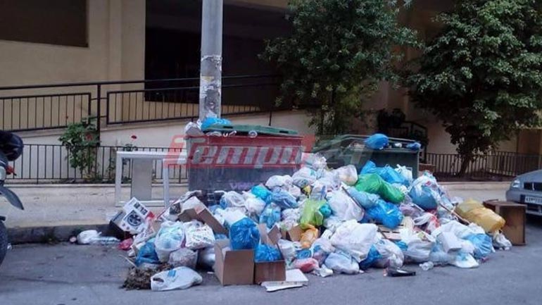 Τα σκουπίδια ξεχειλίζουν ακόμα στην Πάτρα