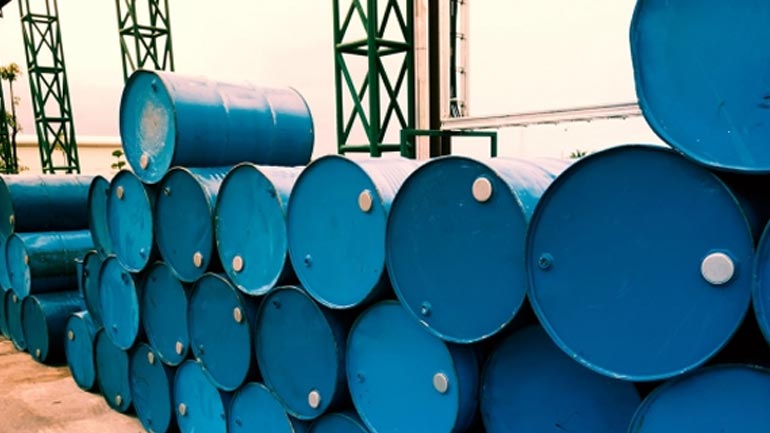 Έπεσε η τιμή του πετρελαίου στις ασιατικές αγορές