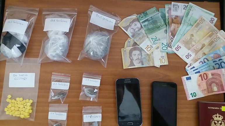 Ζάκυνθος: Συλλήψεις ανήλικων Σέρβων για διακίνηση ναρκωτικών