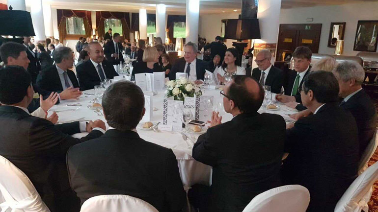 Διάσκεψη για το Κυπριακό: Νέα ανταλλαγή εγγράφων στο Κραν Μοντανά