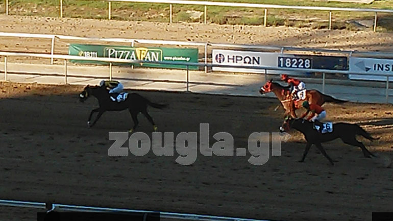 Μοναδικό θέαμα στο 71ο Ελληνικό Ντέρμπι ΟΠΑΠ