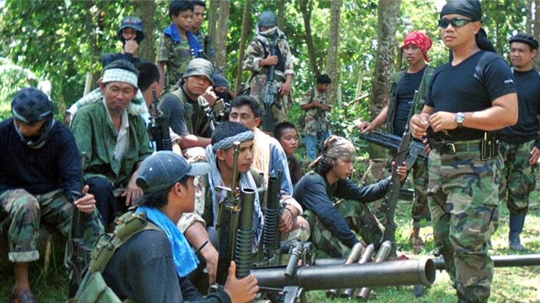 Φιλιππίνες: Στρατιώτες εντόπισαν τα αποκεφαλισμένα πτώματα δύο Βιετναμέζων απαχθέντων