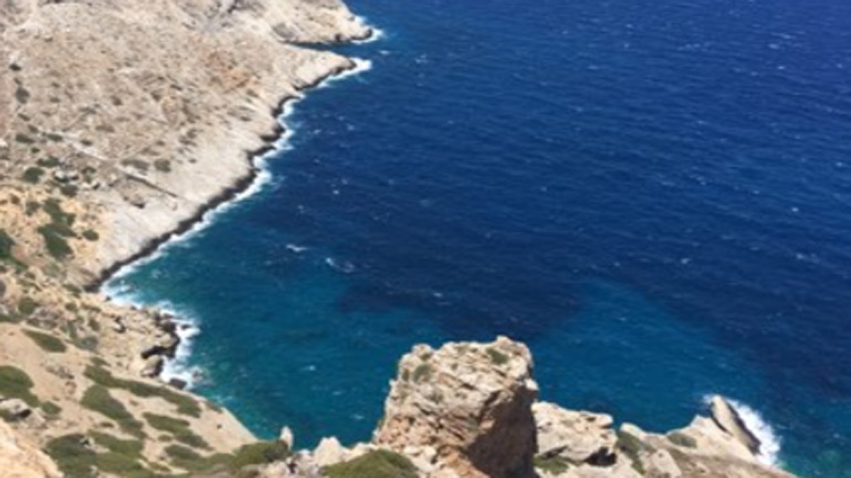 Φολέγανδρος: Το γοητευτικό νησί του Αιγαίου με τα μεσαιωνικά σοκάκια