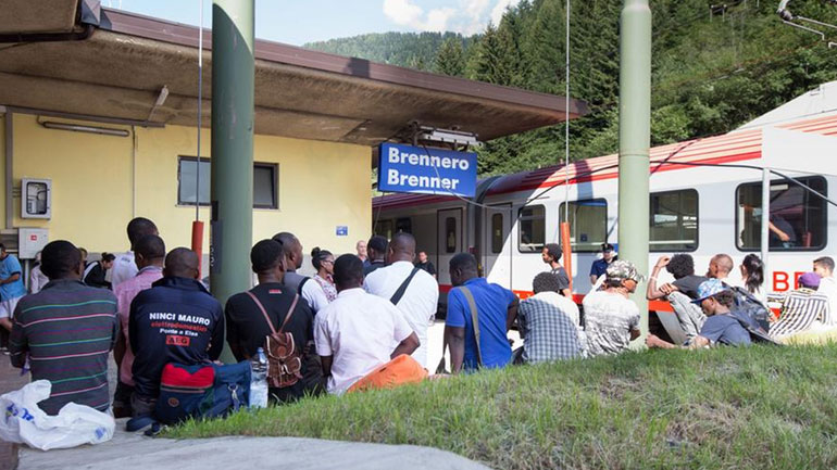 SZ:  Kραυγή βοήθειας της Ιταλίας για τους πρόσφυγες