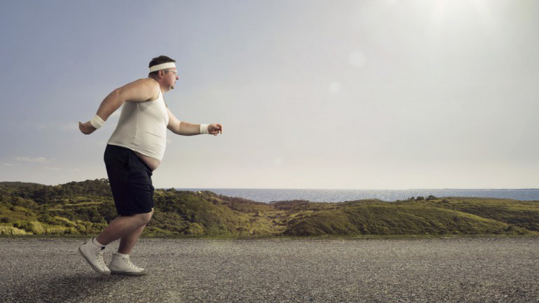 Πάτησες τα 40; 4 ασκήσεις για να χάσεις το λίπος της κοιλιάς