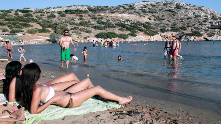 Εισαγγελείς και μηνύσεις για τις ακατάλληλες παραλίες της Αχαΐας