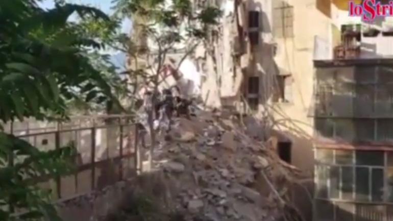 Κατάρρευση τετραώροφου κτηρίου στη Νάπολη – Οκτώ εγκλωβισμένοι