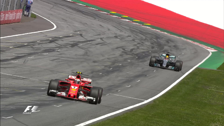 Ferrari και Mercedes είναι οι πιο δυνατές τη φετινή σεζόν. Για να δούμε ποια θα χαμογελάσει στο τέλος...