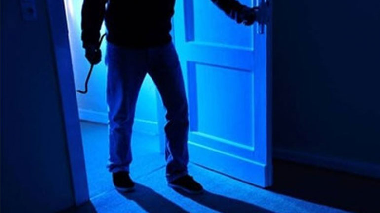 Τους λήστεψαν την ώρα που κοιμόνταν