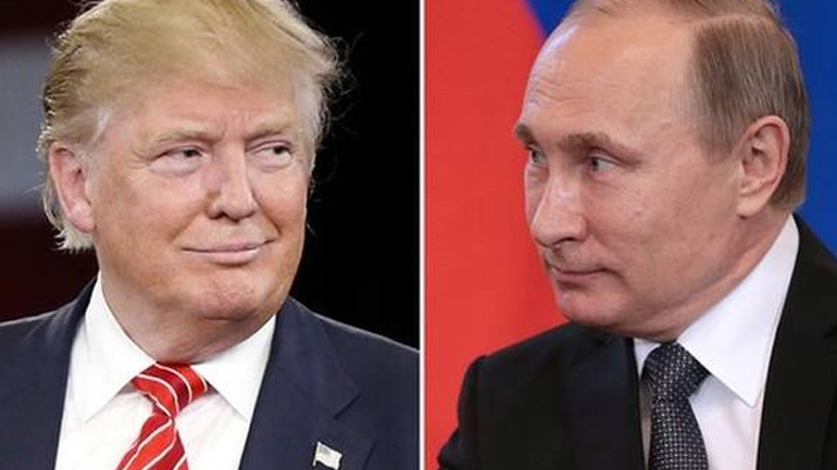 Ο Τραμπ αντιμέτωπος με τον Πούτιν στο θέμα της ρωσικής παρέμβασης στις αμερικανικές εκλογές